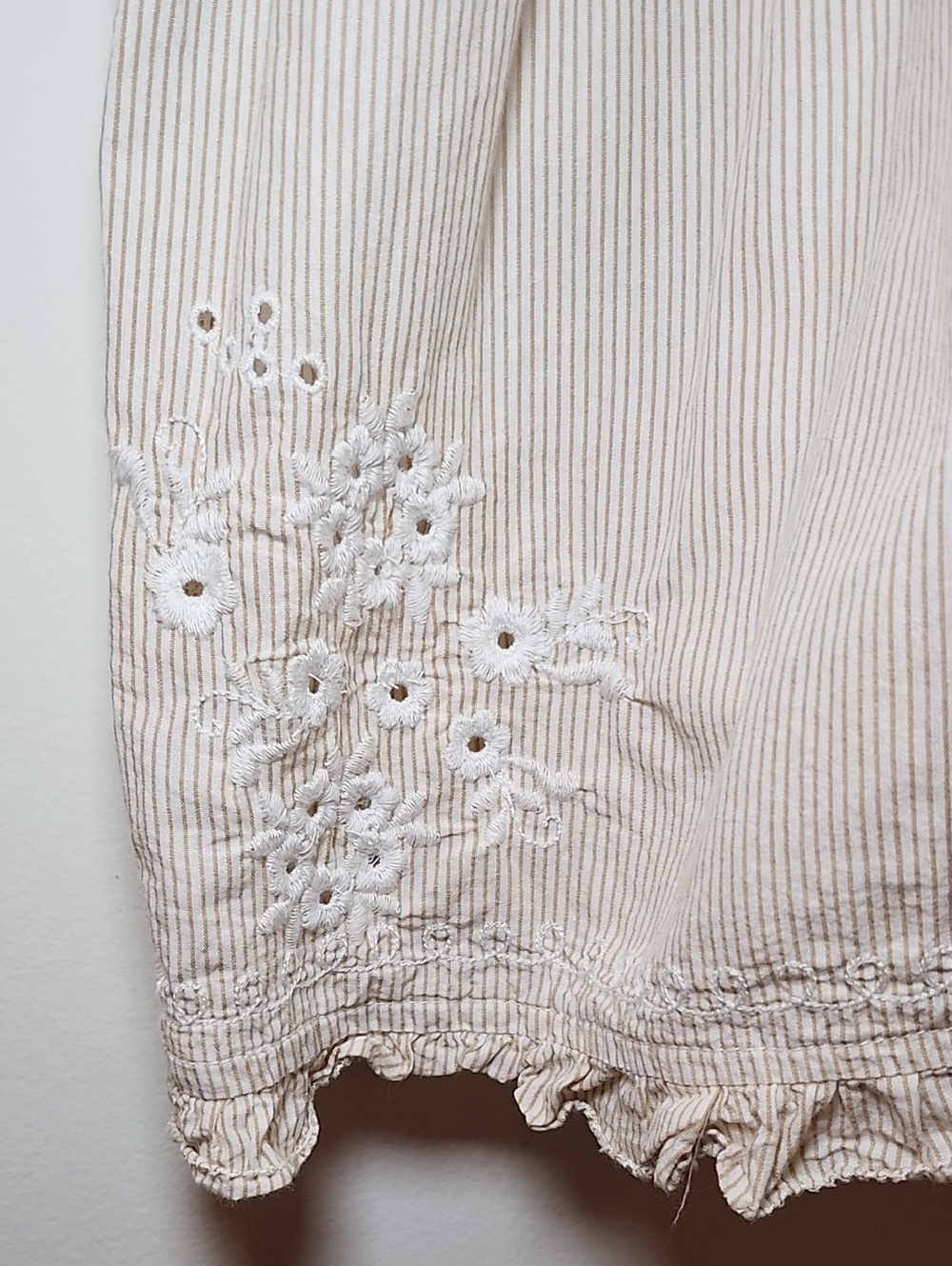 Anthropologie Puff-Sleeve Embroidered Babydoll Top tan and cream stripes Sz XL - Picture 10 of 16